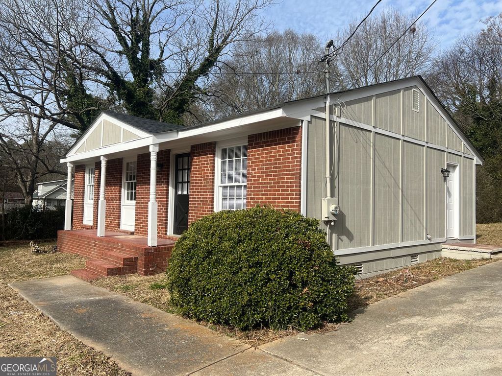 Photo of 1695 E Broad Street # A, Athens, GA 30601 (MLS # 10659036)