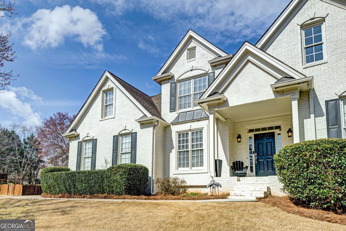 3915 Three Chimneys LN