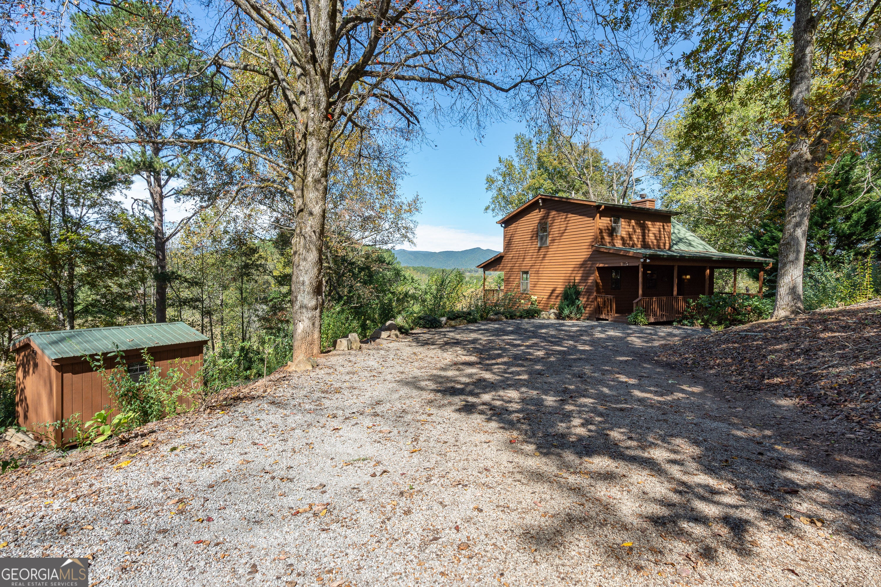 201 Primose LN