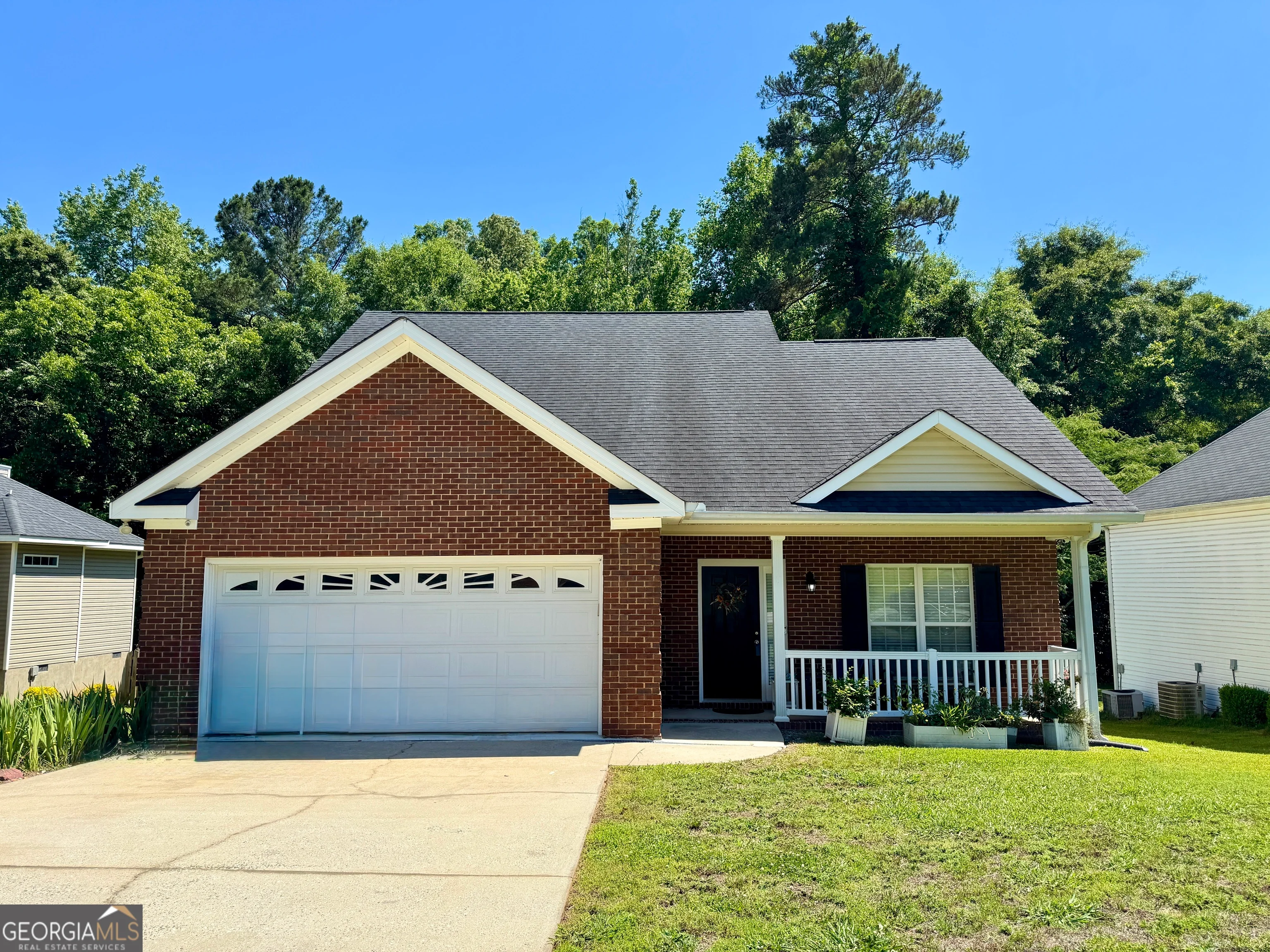 530 Sugarloaf Drive
