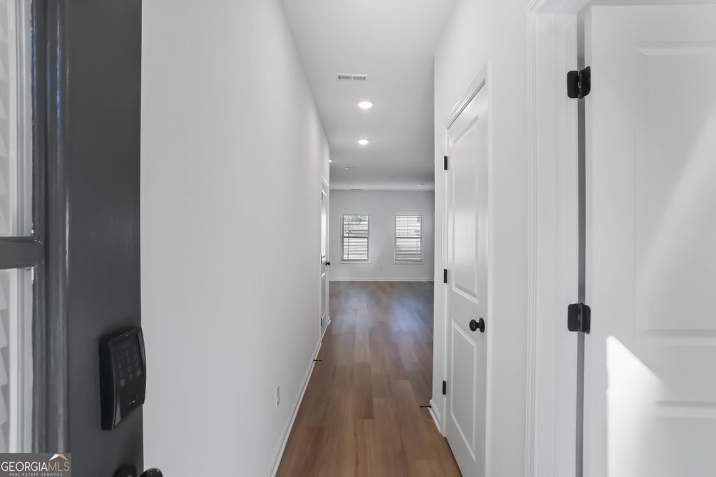 Photo of 201 Jackson Heights #7, Cleveland, GA 30528 (MLS # 10654557)