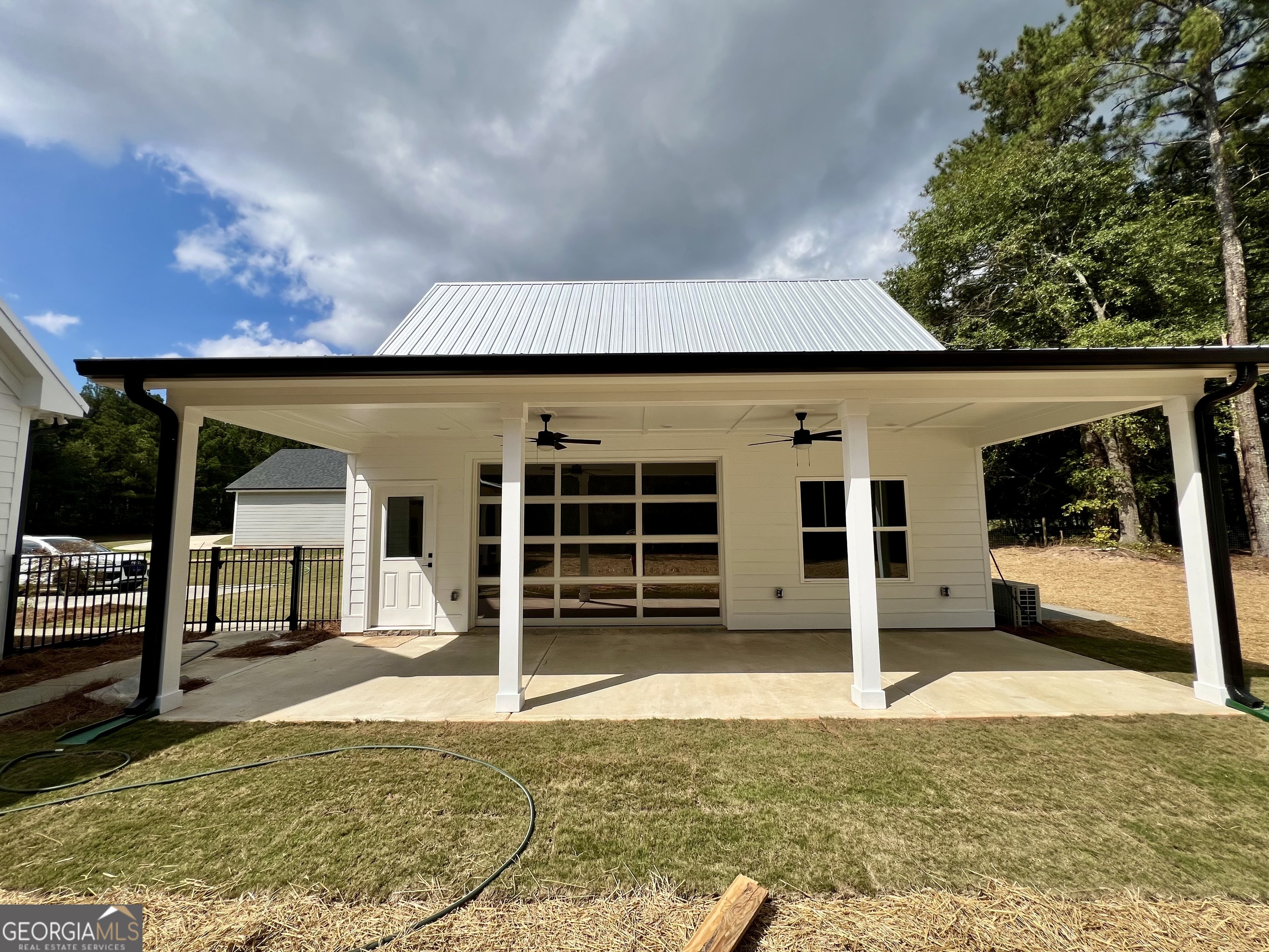 3050 Mahlon Smith RD