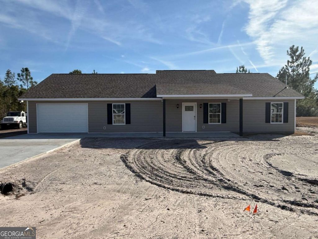 Photo of 72 Hawks Place, Waynesville, GA 31566 (MLS # 10689684)