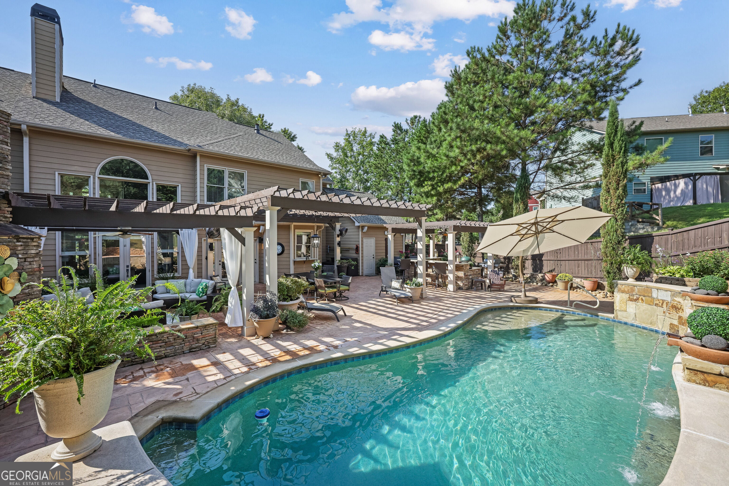 1611 Chancery LN