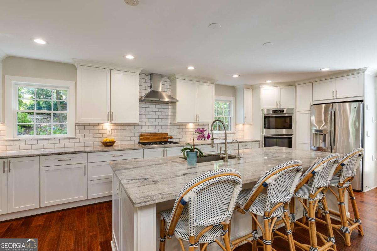 1483 Old Spring House LN