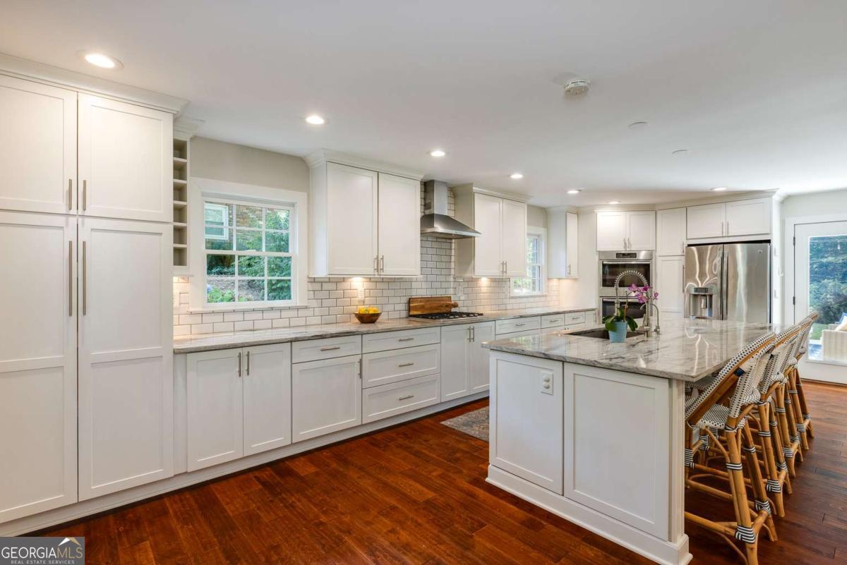 1483 Old Spring House LN