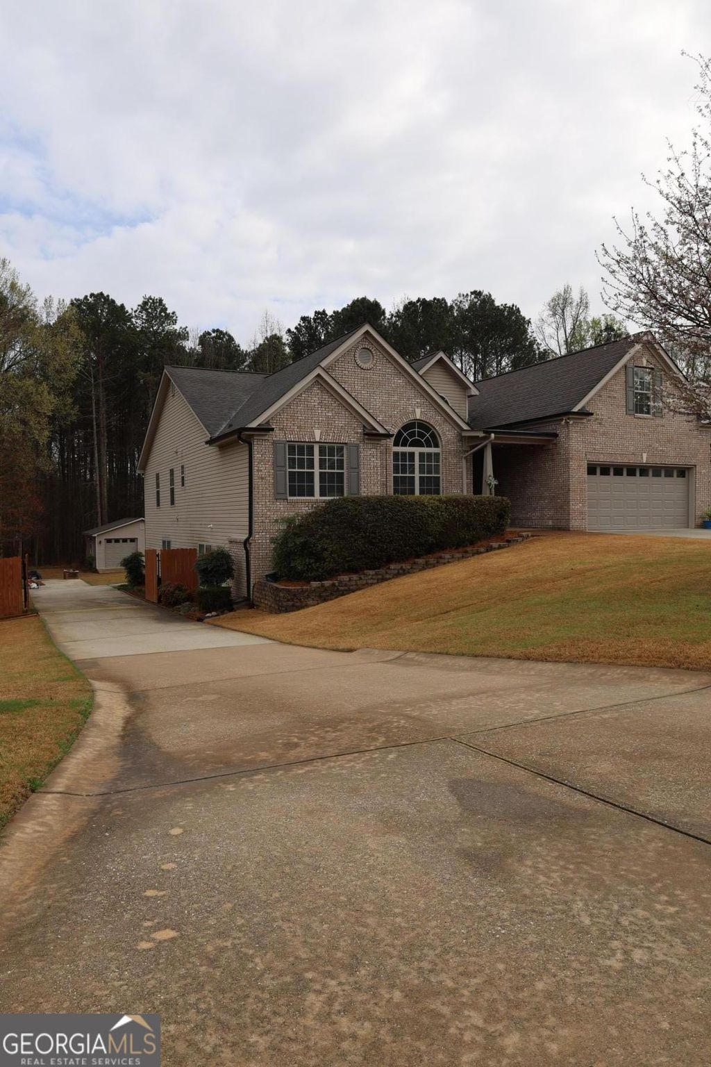 Photo of 1067 Monticello Drive, Monroe, GA 30655 (MLS # 10718306)
