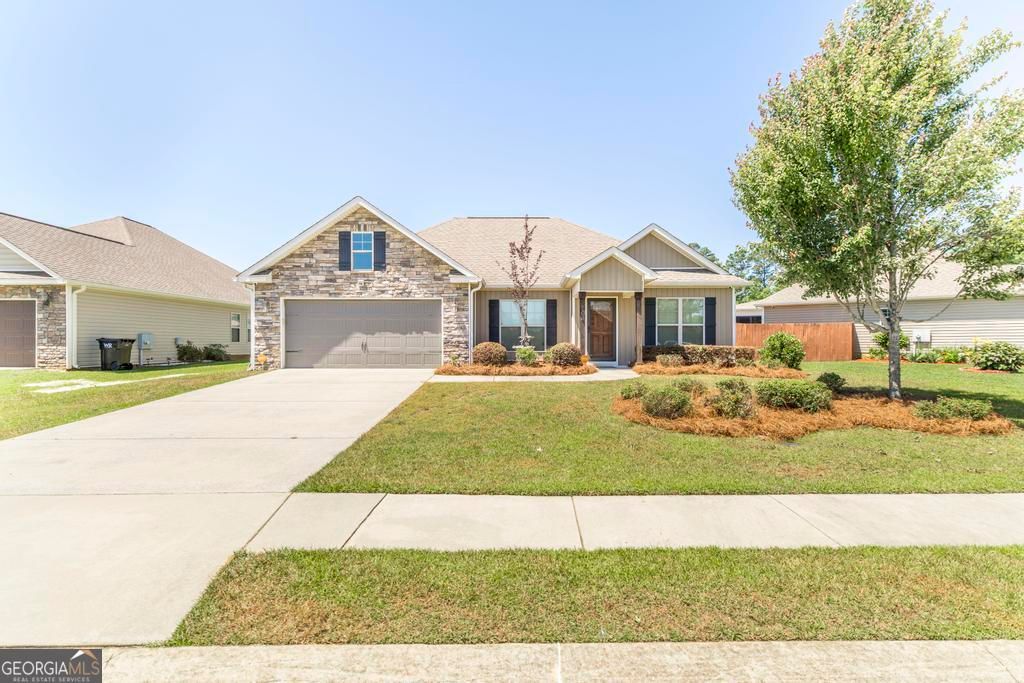 Photo of 104 Savannah LN, Bonaire, GA 31005 (MLS # 10767132)