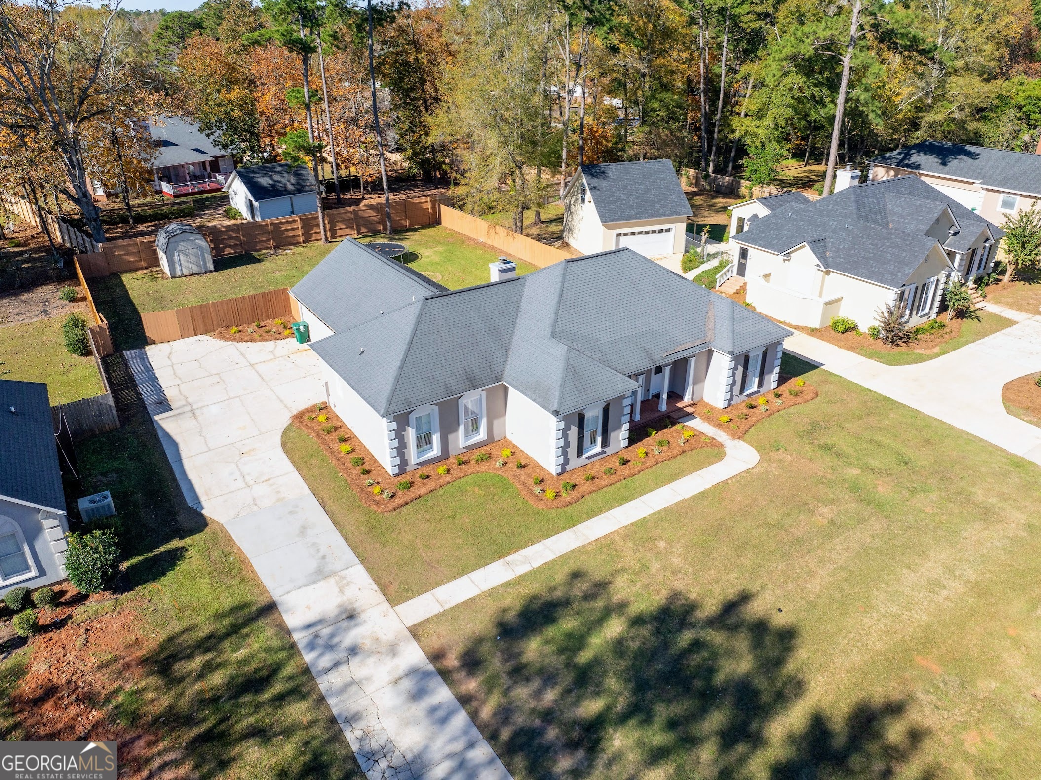 2813 W Doublegate DR