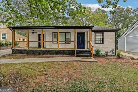 Photo of 1810 Sylvan Road SW, Atlanta, GA 30310 (MLS # 10869629)