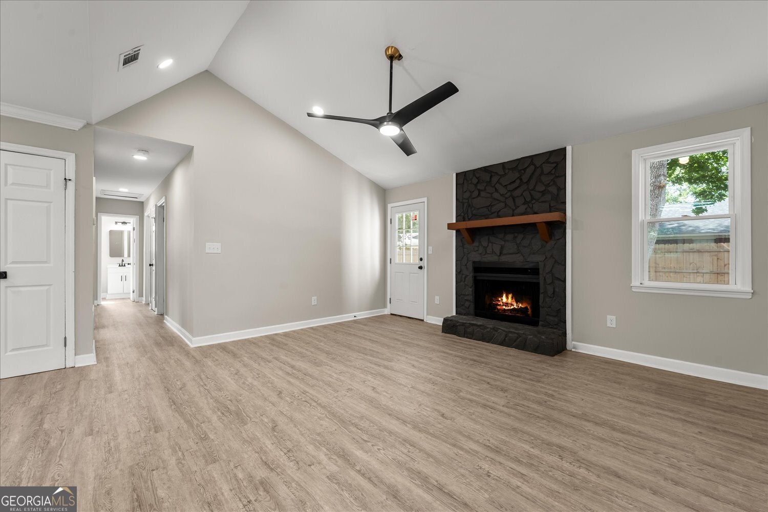 1894 Neptune DR