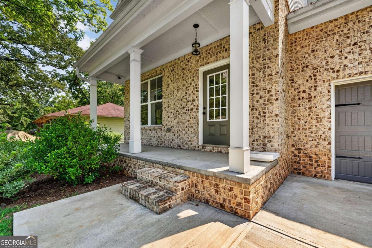 2126 Seavey DR