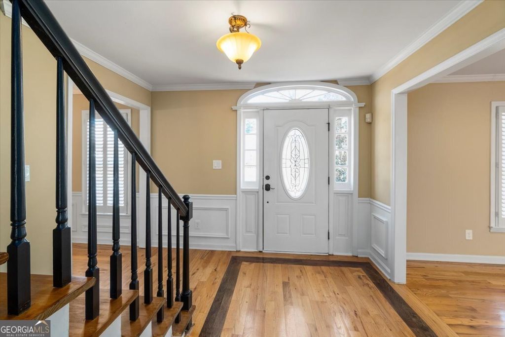 Photo of 863 Countryside Court SE, Marietta, GA 30067 (MLS # 10696958)