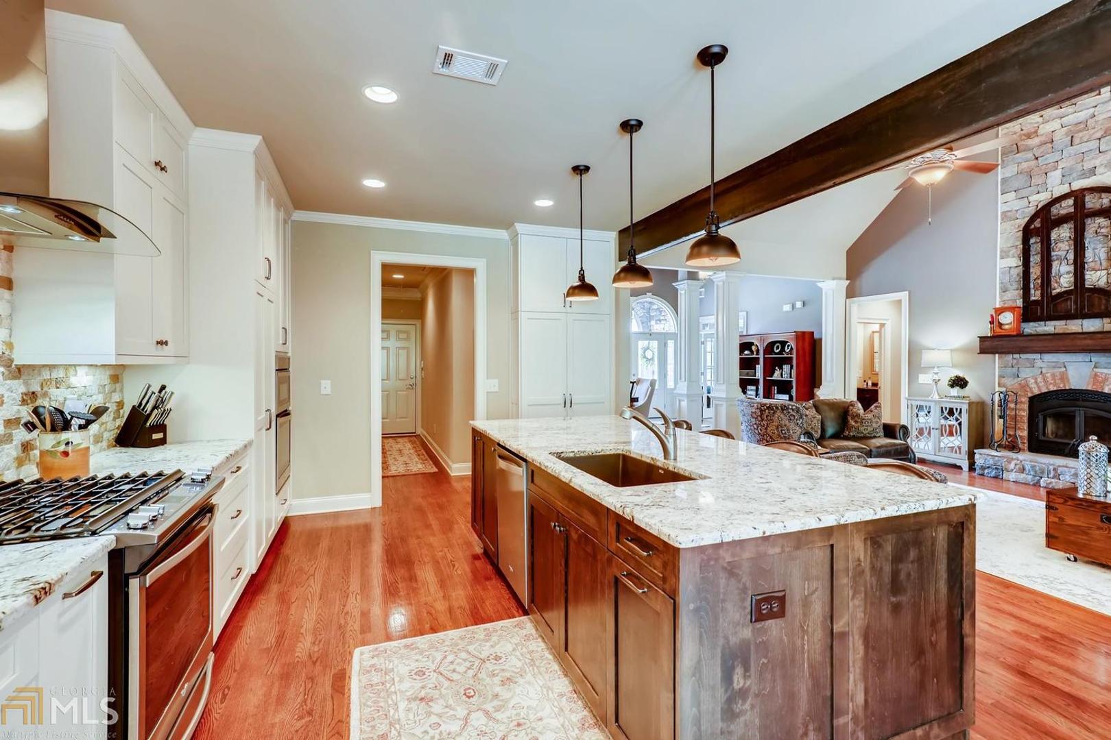 Stone Ridge Manor - Residential
