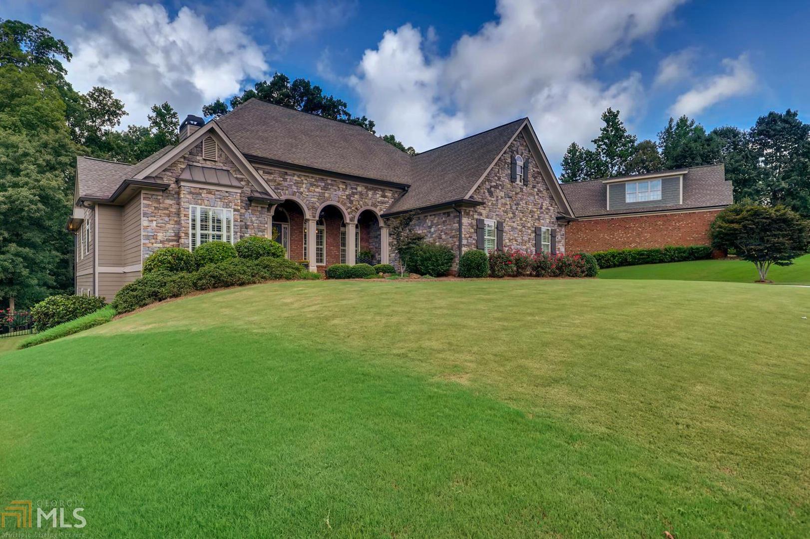 Stone Ridge Manor - Residential
