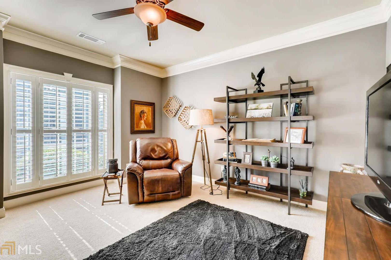 Stone Ridge Manor - Residential