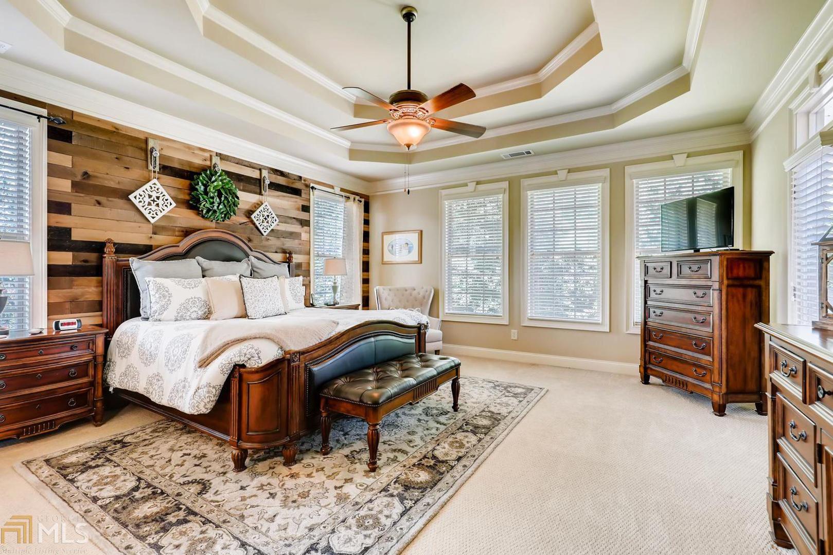 Stone Ridge Manor - Residential