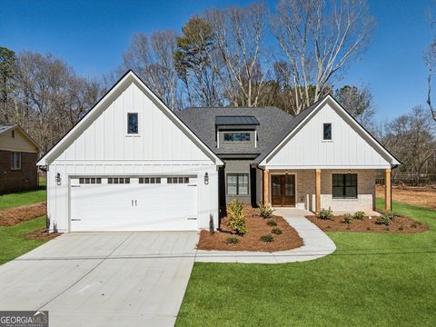 125 Scarlett Pippin DR Clarkesville GA 30523