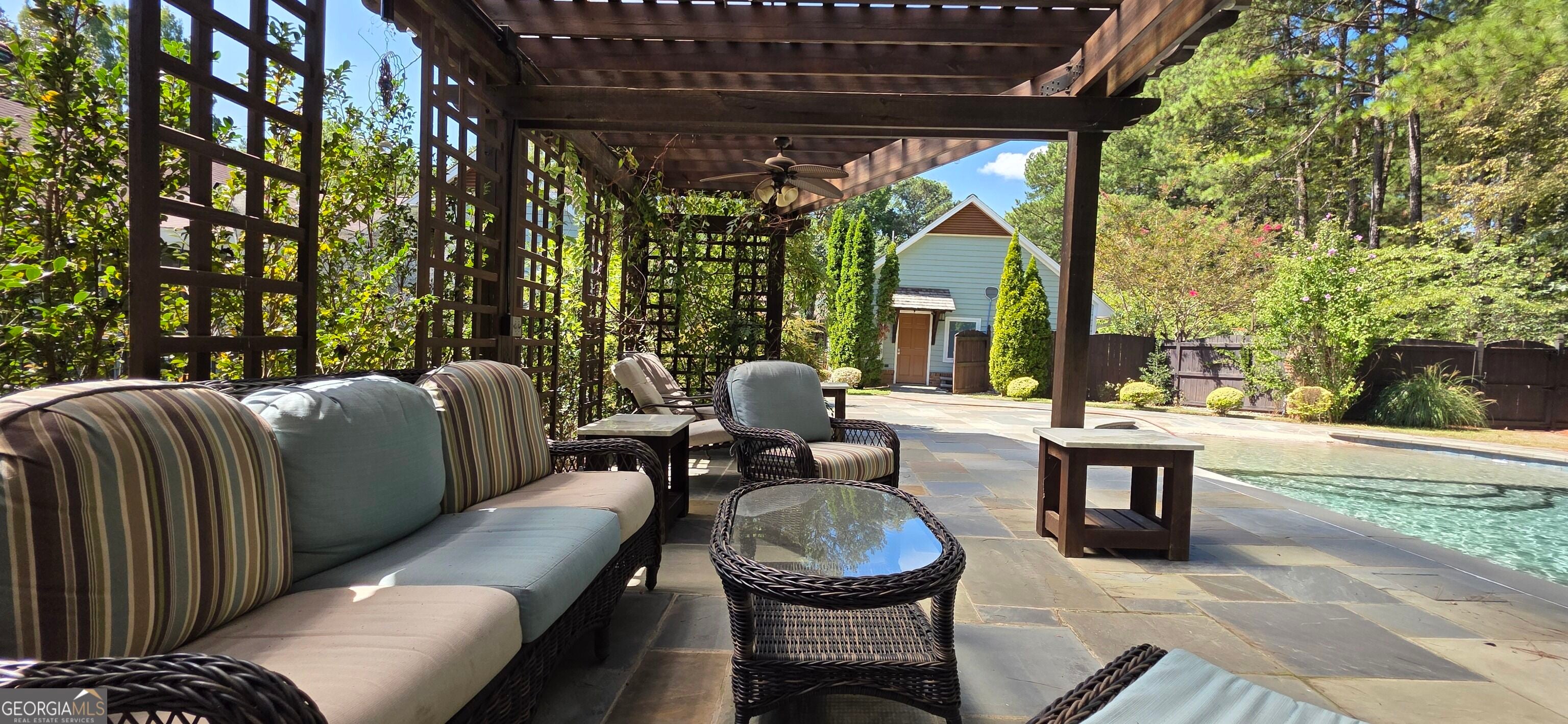 1066 Bridgewater WALK