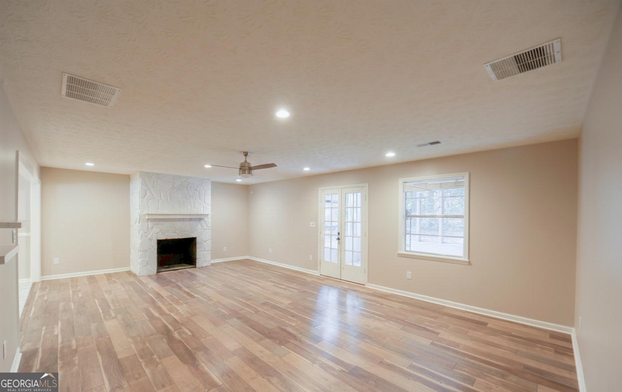125 Brooks DR