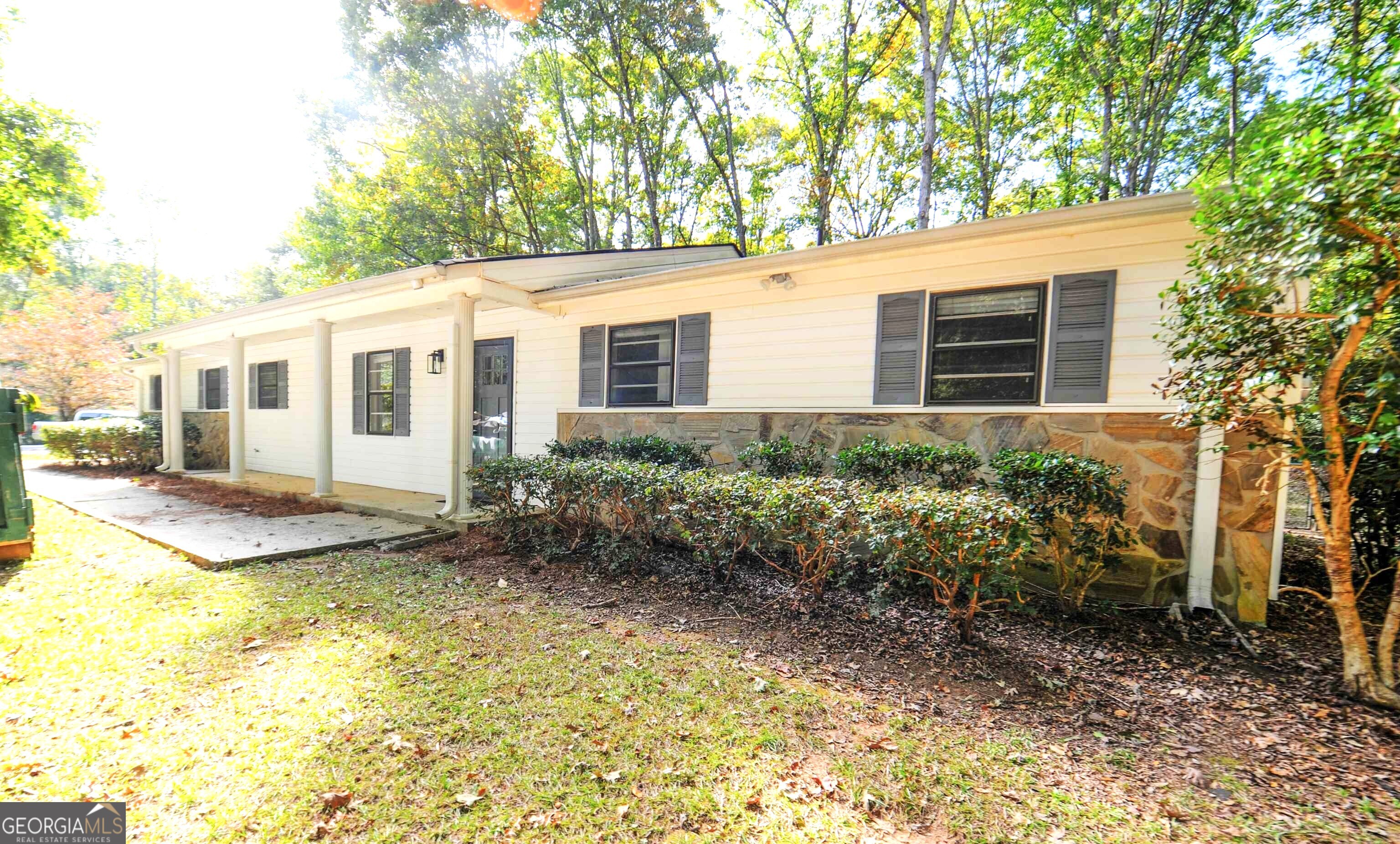 125 Brooks DR