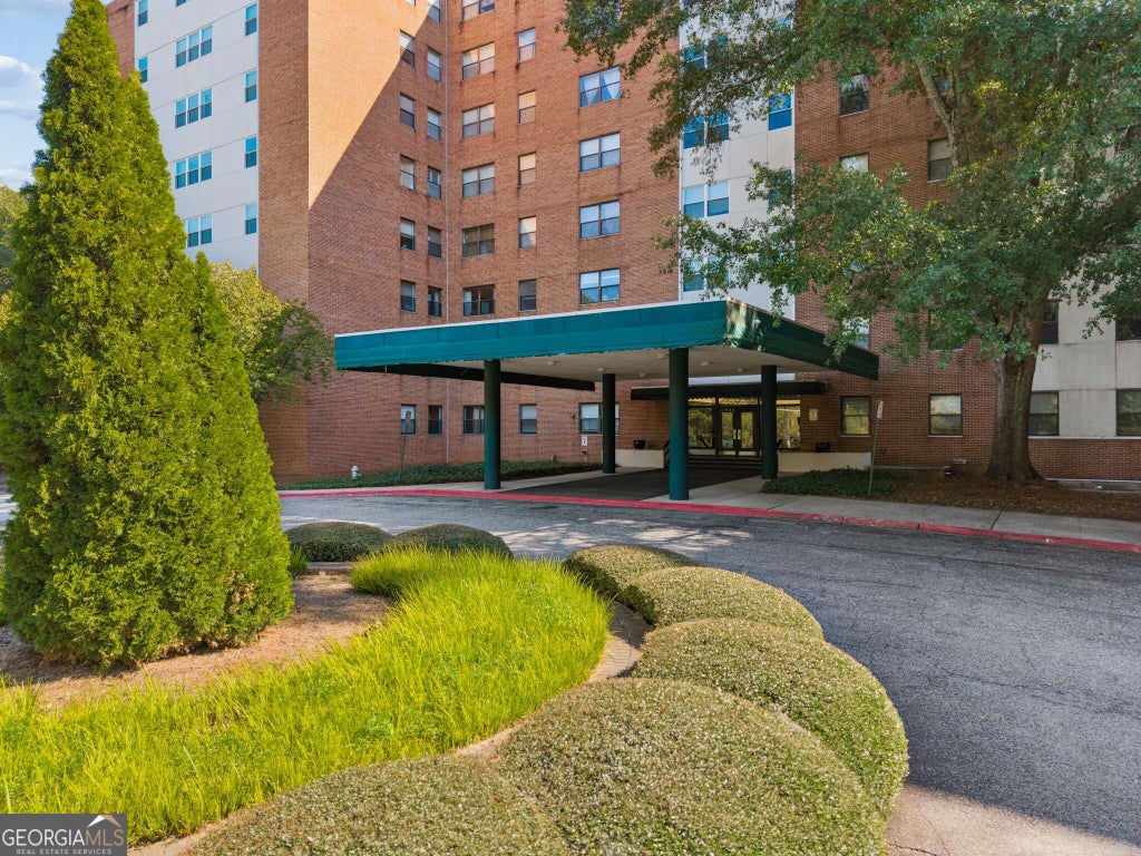Photo of 2965 Pharr Court South NW #APT 219, Atlanta, GA 30305 (MLS # 10878645)