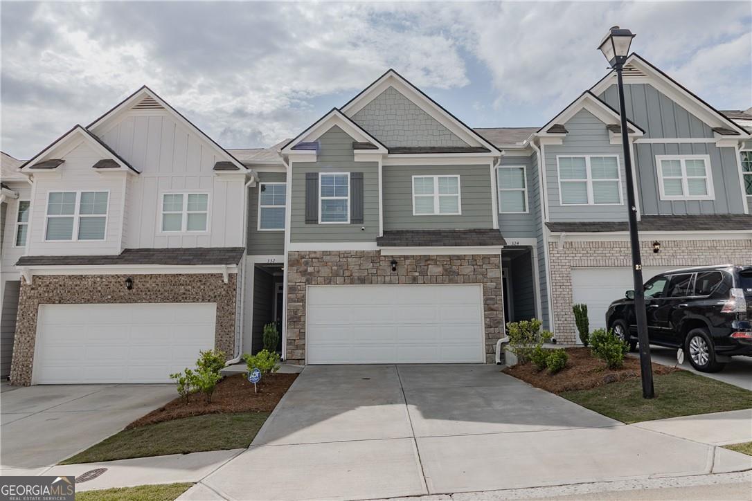 332 Stoneybrook DR
