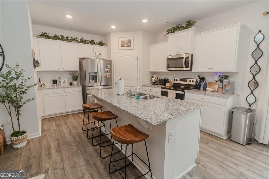 332 Stoneybrook DR
