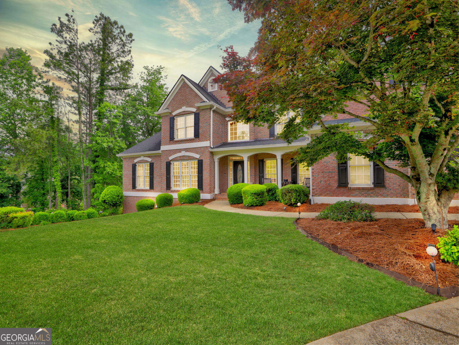 3004 Golf Crest LN