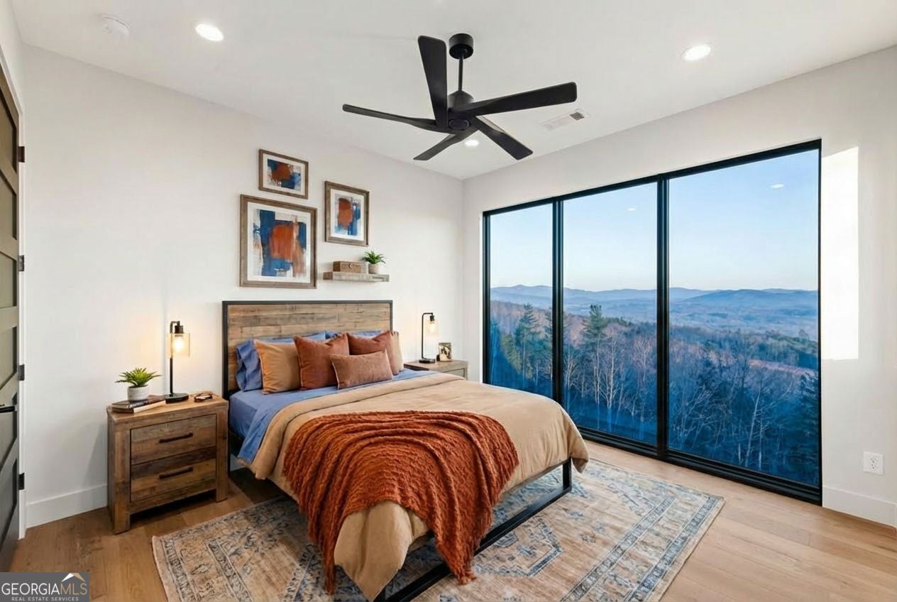 452 Summit TRCE