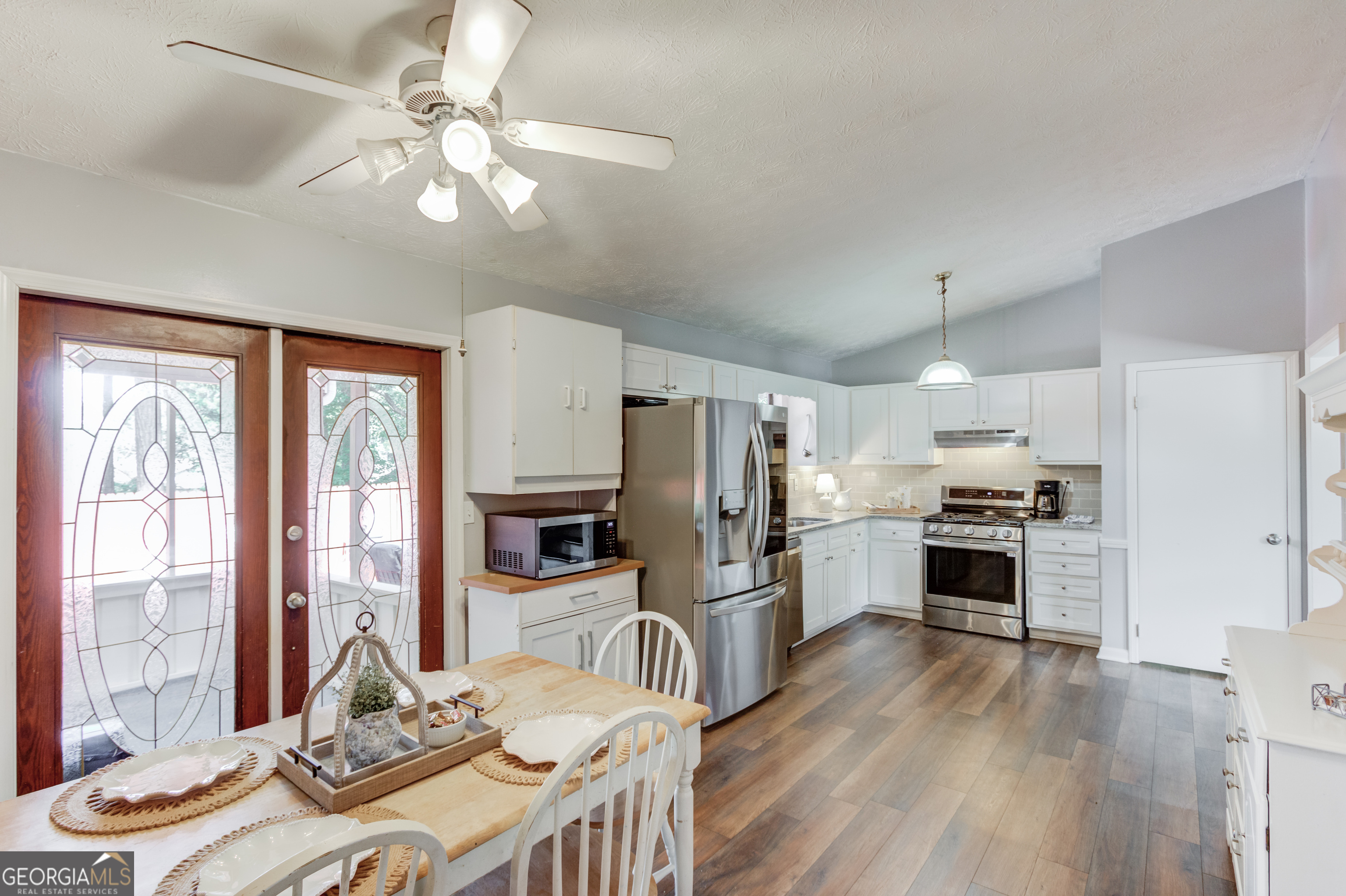 2141 Tropicana DR