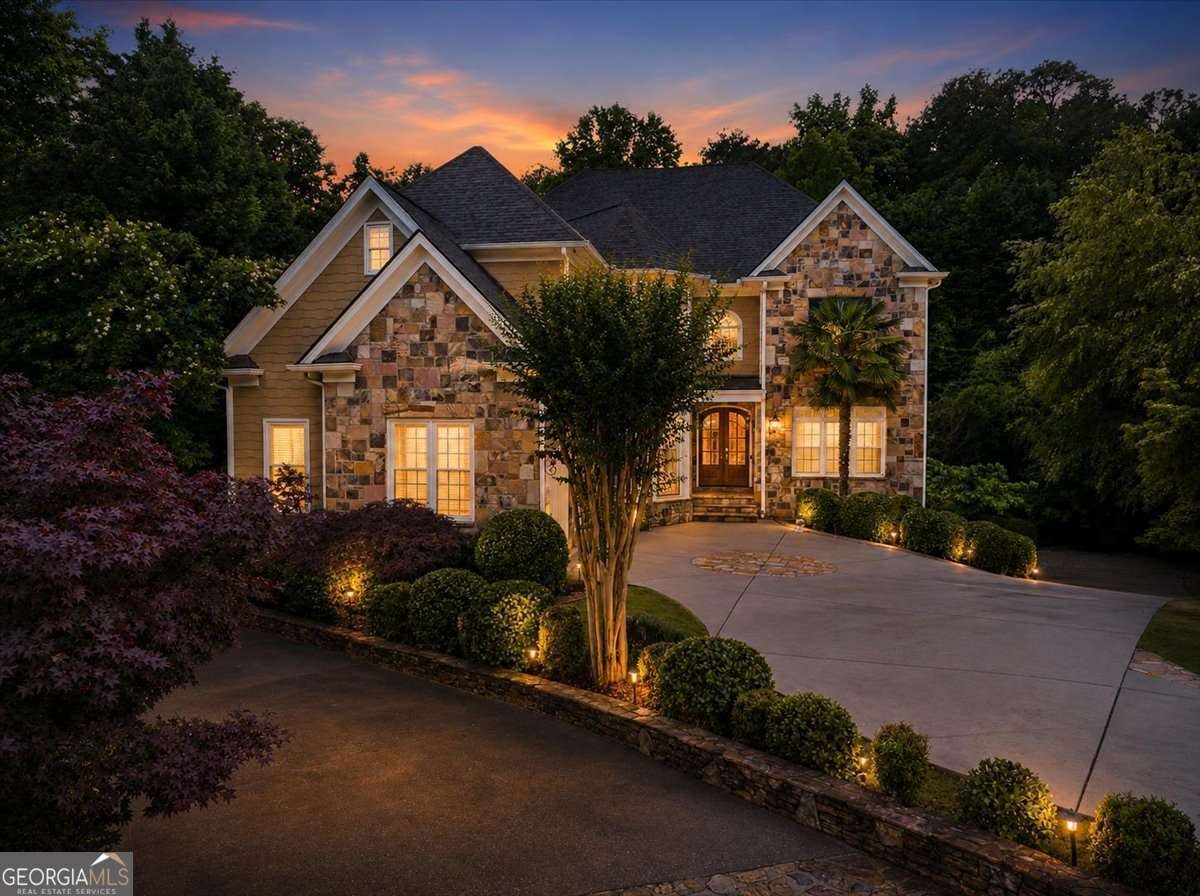 125 Stone Pond LN