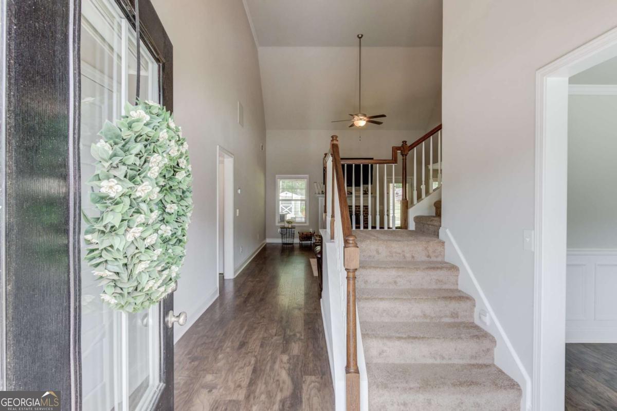 242 Lokeys CIR