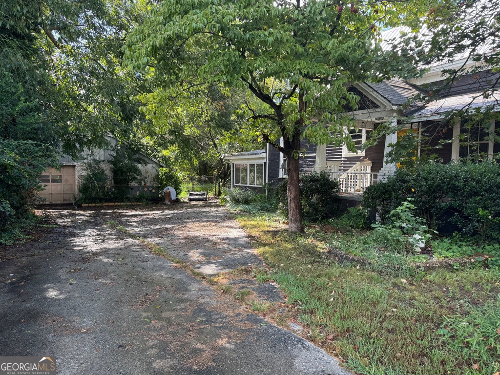 Photo of 39 W Main Street, Hampton, GA 30228 (MLS # 10867625)