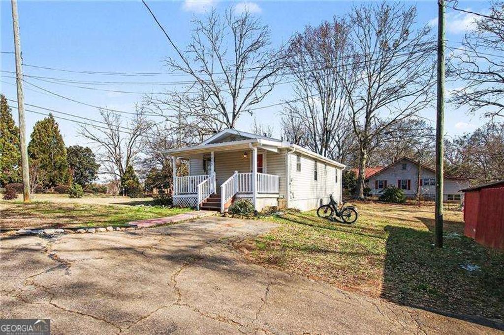 Photo of 1015 Jefferson Highway, Winder, GA 30680 (MLS # 10721909)