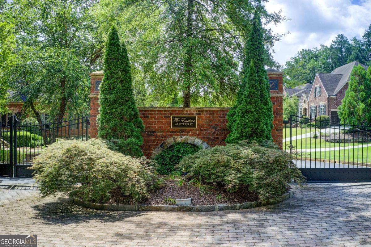 3869 Teesdale CT