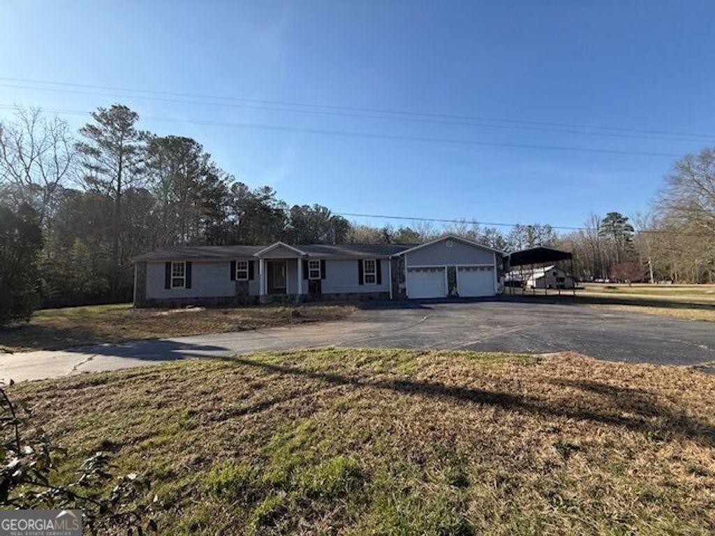 Photo of 394 Smith Road, Newnan, GA 30263 (MLS # 10701735)