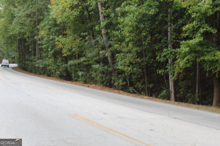 Photo 1 of 16 — 425 N Deshon RD, Stone Mountain, GA 30087