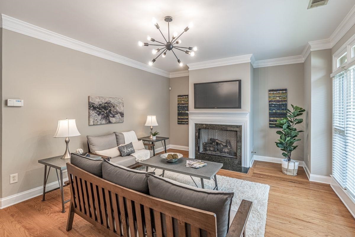 Perfect location, Only a 5 minute drive to Little Five Points and very close to the popular East Atlanta Village (EAV), Grant Park and Future Belt Line. This Townhome offers hardwoods on the main, large kitchen and a cozy fireplace in the living room. Enjoy your morning coffee in the covered patio or take a morning walk to eclectic coffee shops near the area. The large master bedroom can accommodate a sitting area and is completed with large walk-in closets. Secondary bedroom has its own full bathroom, which makes it perfect for out of town guests or for a roommate. If you are looking for proximity to live music, Farmers Market, shopping , trendy restaurants...etc etc but still love to enjoy a night in of peace and quiet, then this is the place to call home !