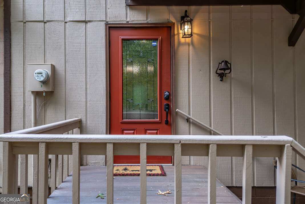 132 Silver Dollar LN