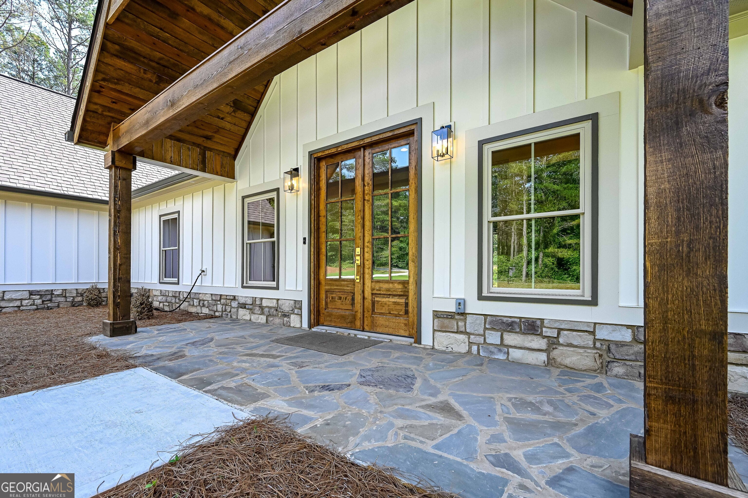 153 Riversong RD