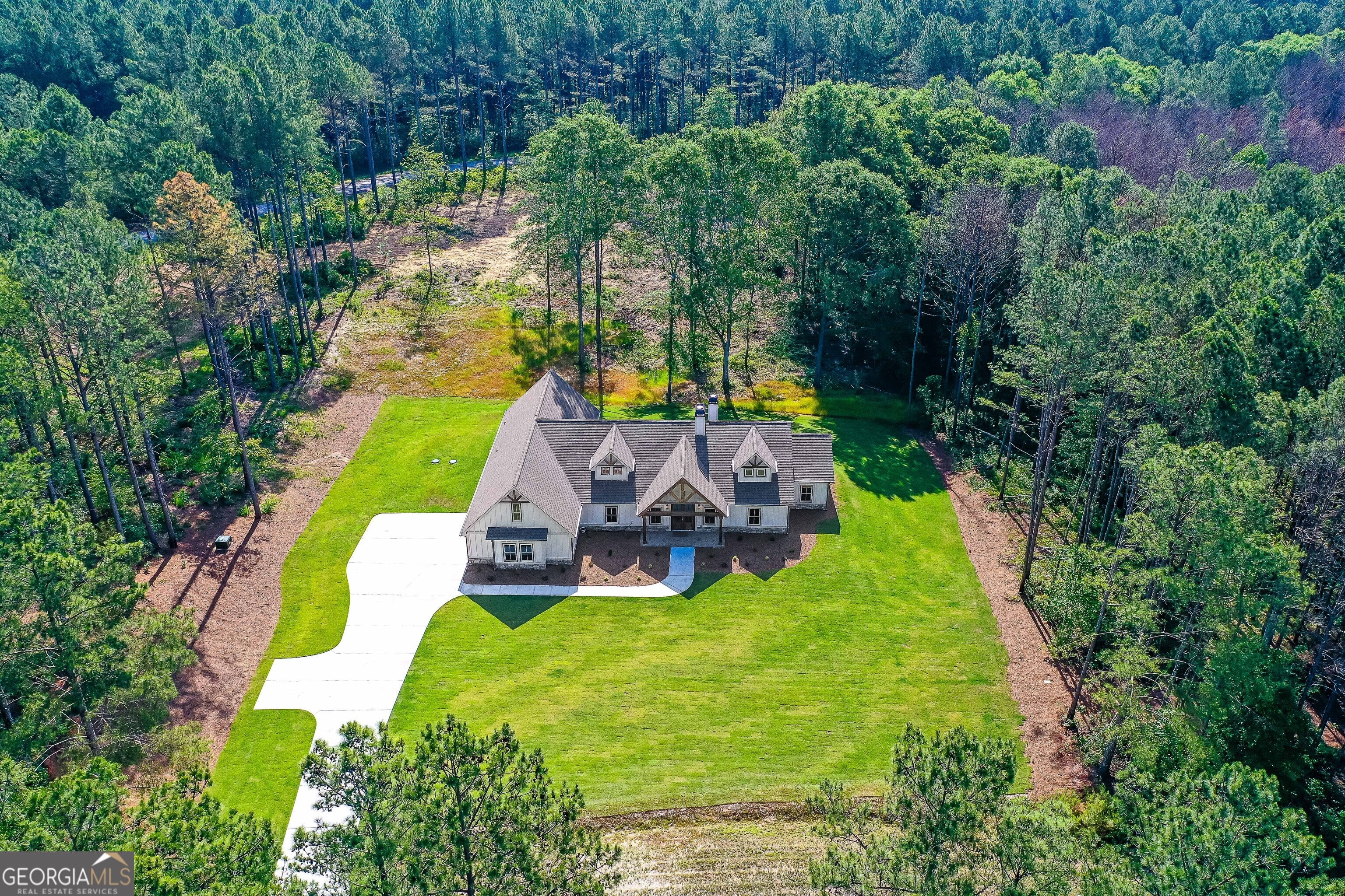 153 Riversong RD