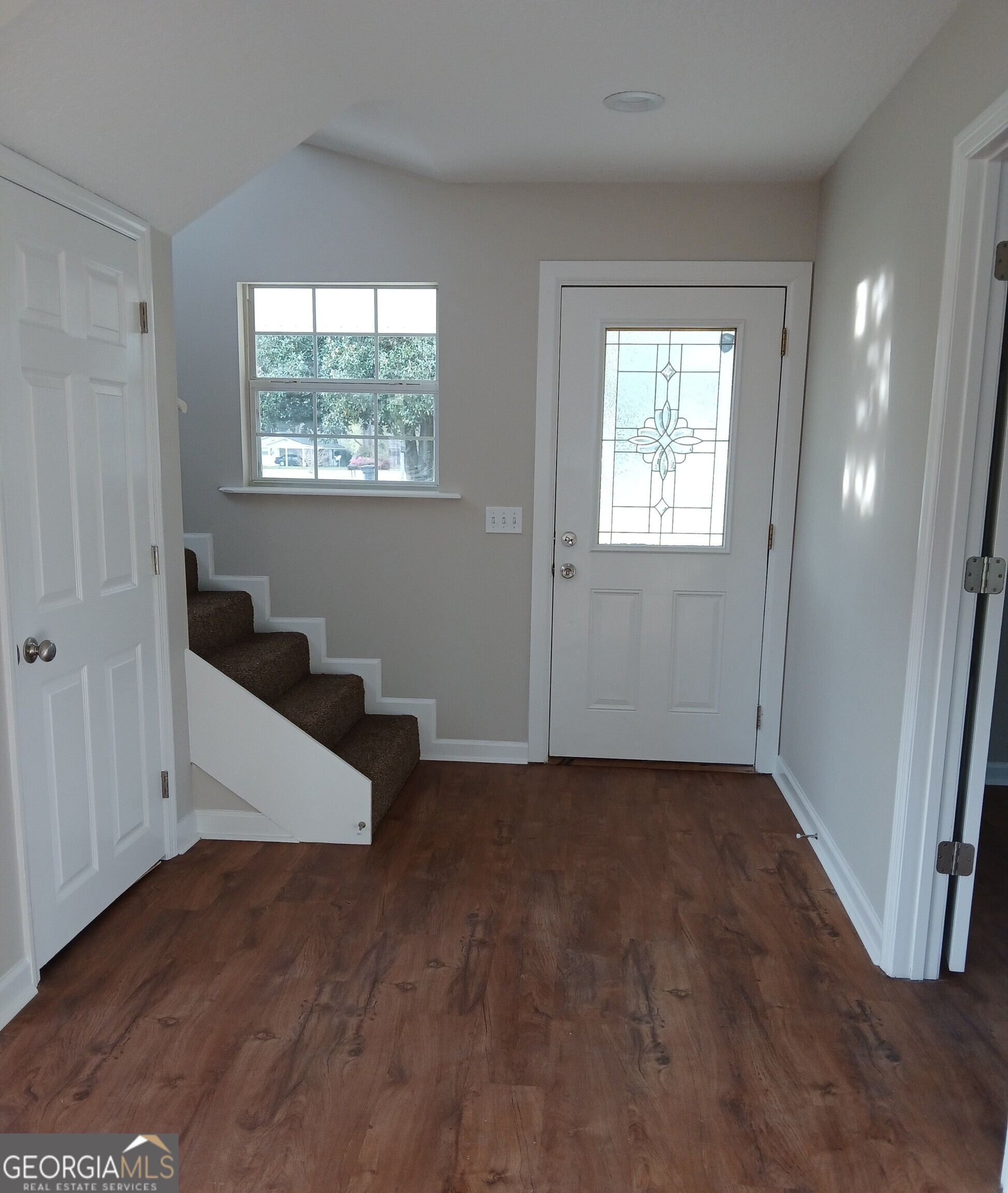 252 Bay ST