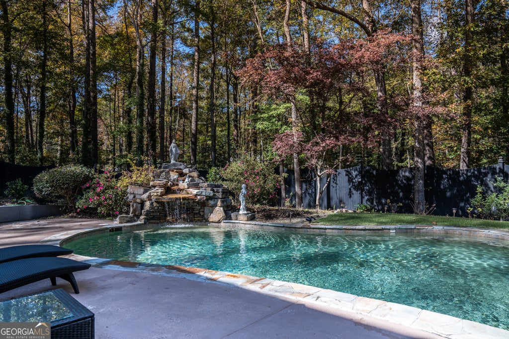 21 River Pine DR SW