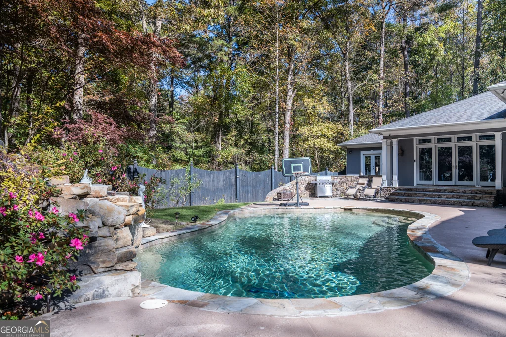 21 River Pine Drive SW