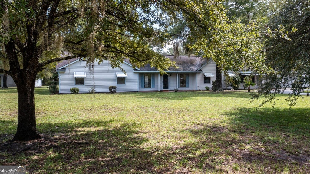 Photo of 66 Settlers Way, Folkston, GA 31537 (MLS # 10845171)