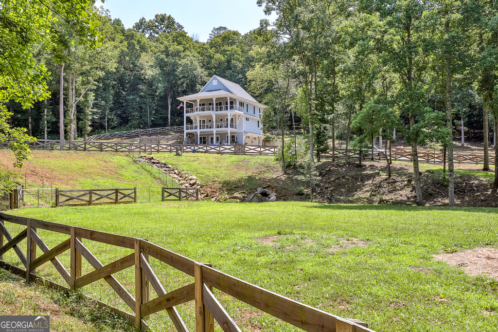 682 Tanglewood LN