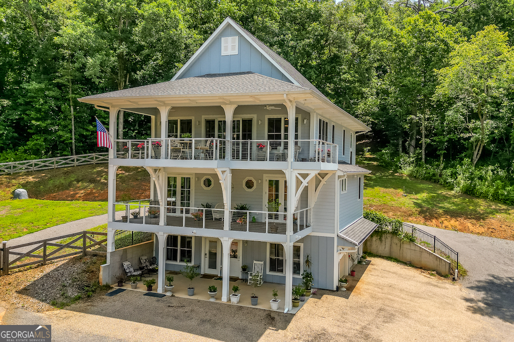 682 Tanglewood LN