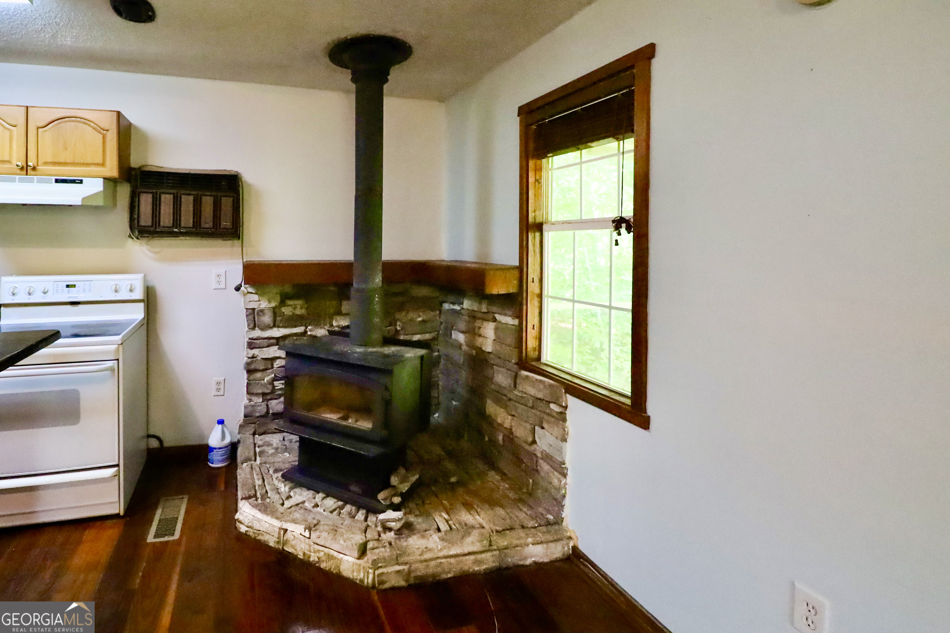 355, 323 & 357 Catfish LN