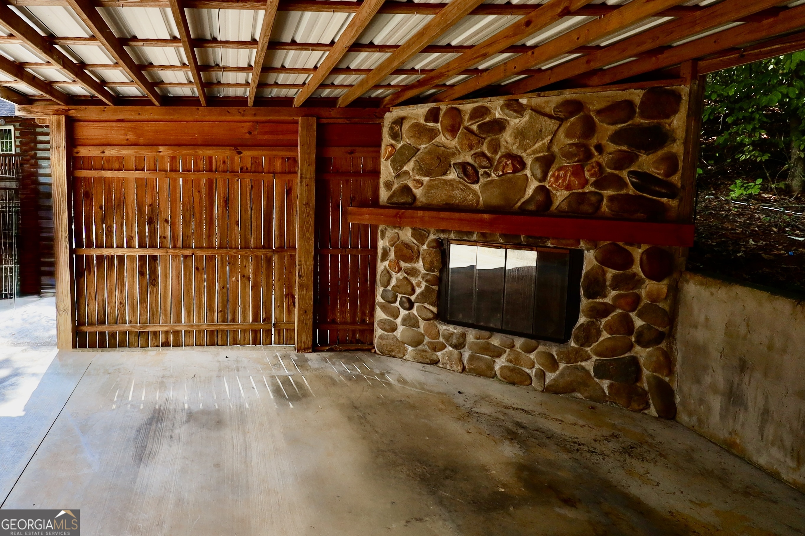 355, 323 & 357 Catfish LN